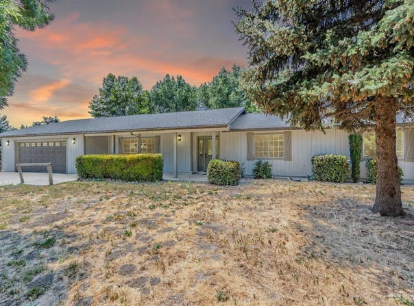 29741 Lower Valley Road, Tehachapi, CA 93561