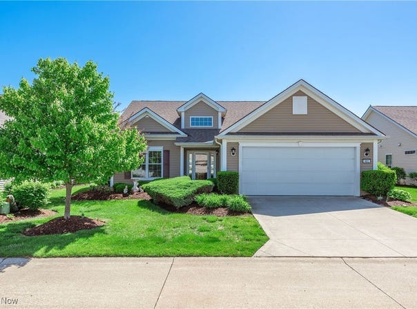 453 Bridge Pointe Lane, Brunswick, OH 44212