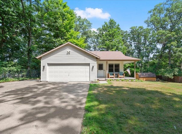 1021 33RD STREET SW, WYOMING, MI 49509