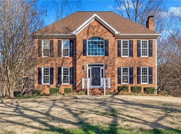 5229 Bridge Pointe Drive, Clemmons, NC 27012