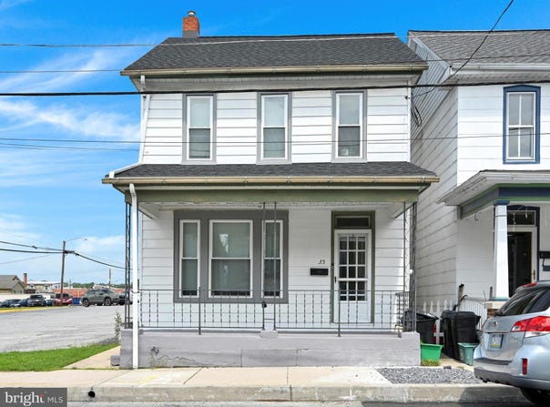35 E WASHINGTON STREET, ELIZABETHTOWN, PA 17022