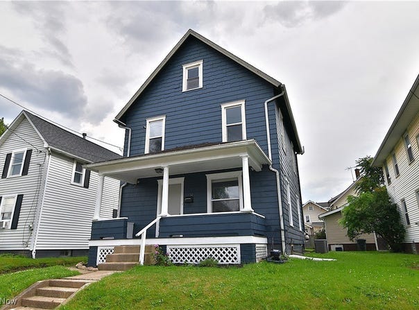 1134 Auburn Place NW, Canton, OH 44703
