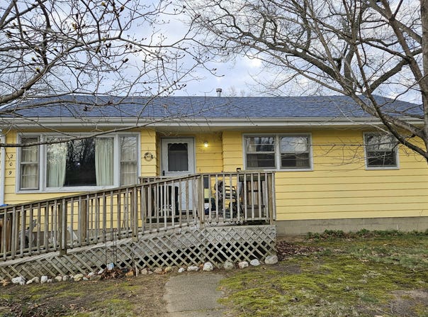 209 S Marshall Street, New Buffalo, MI 49117