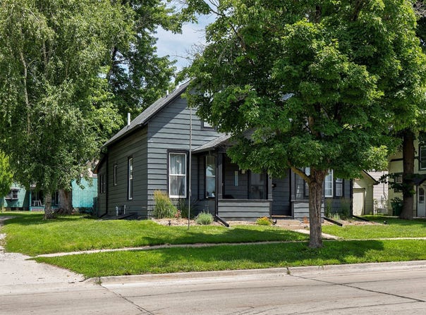 404 W Salem Avenue, Indianola, IA 50125
