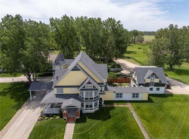 1431 N 1900 Road, Lawrence, KS 66044