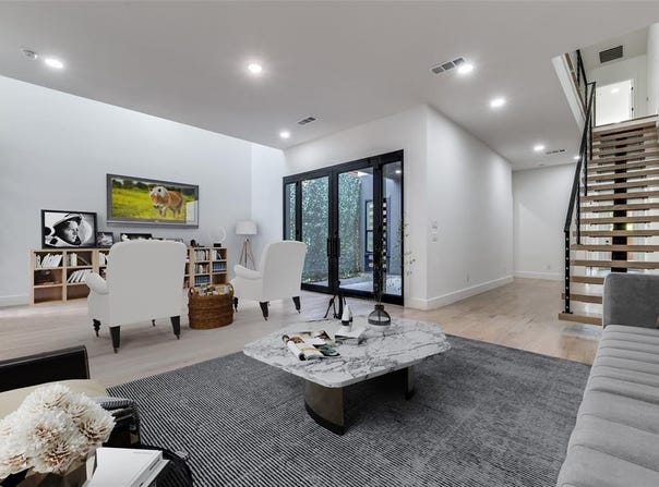 1521 N Haskell Avenue, Dallas, TX 75204