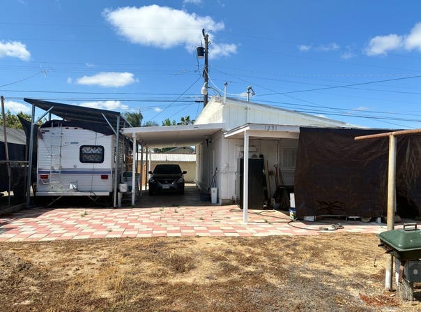 1231 C Street, Reedley, CA 93654
