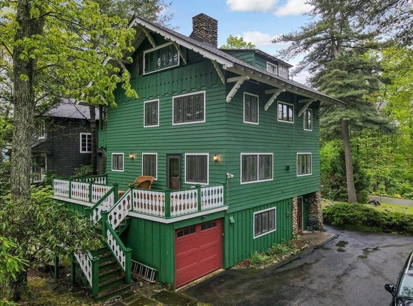 119 Falls Drive, Buck Hill Falls, PA 18323
