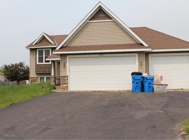1027 Taft Street S, Cambridge, MN 55008