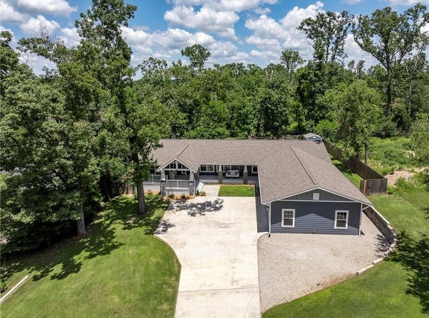 802  NW 20th  ST, Bentonville, AR 72712