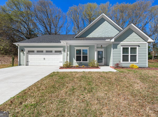 142 Fairview Station, Hartwell, GA 30643