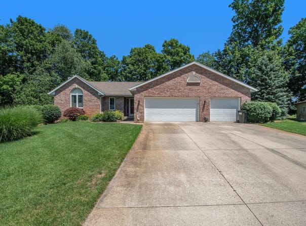 4291 Bramblewood Court, Dorr, MI 49323