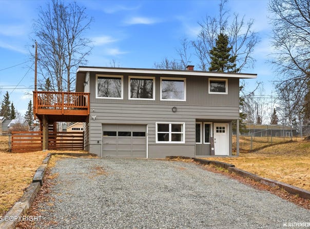 3436 Creekside Drive, Anchorage, AK 99504