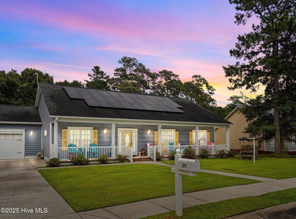 211 Brook Crossing Road, Swansboro, NC 28584