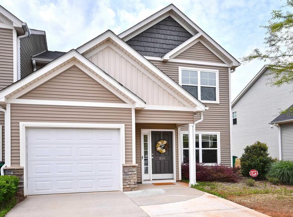 810 Stonebriar Street, Simpsonville, SC 29681