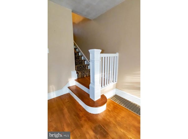 335 STUART AVENUE, DOWNINGTOWN, PA 19335