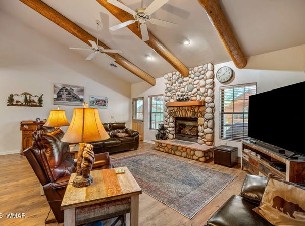 2522 Village Loop, Pinetop, AZ 85935