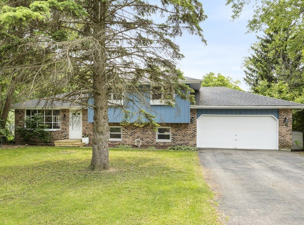 29w459 Lee Road, West Chicago, IL 60185