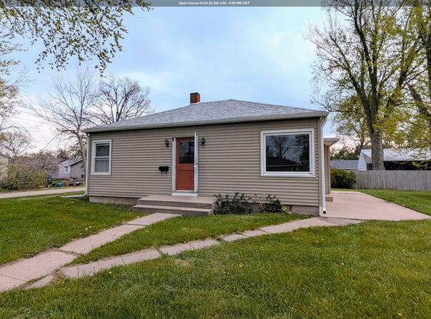 1412 10Th Avenue, Grinnell, IA 50112