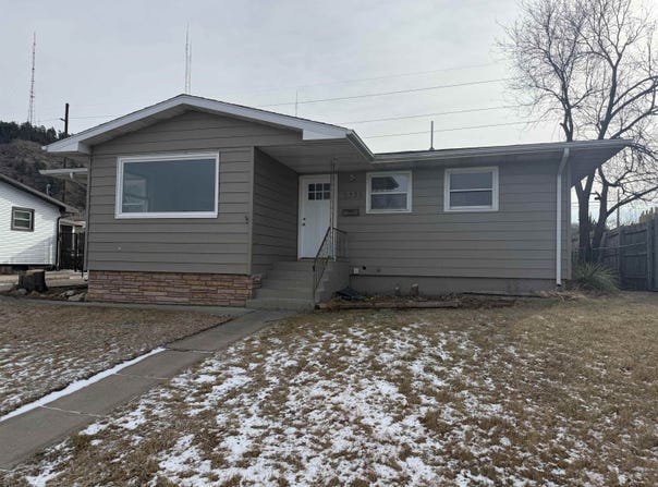 2325 Judy Ave, Rapid City, SD 57702