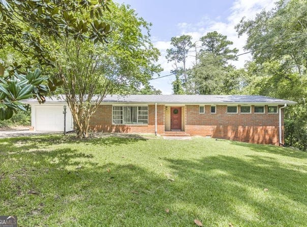 758 Lee, Macon, GA 31204
