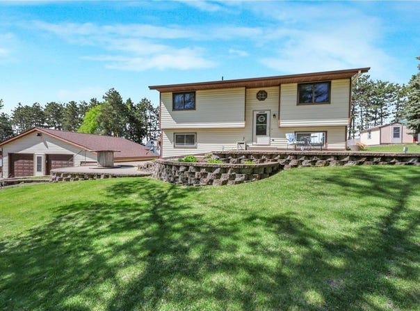 10275 Rose Anna Beach Road NW, Watab Twp, MN 56367