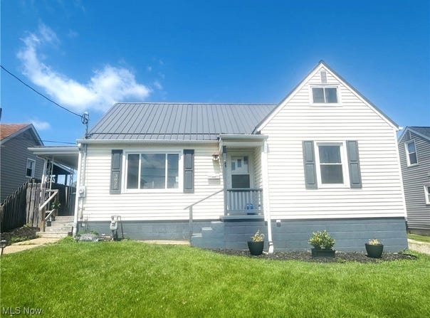3825 Marlamont Way, Weirton, WV 26062