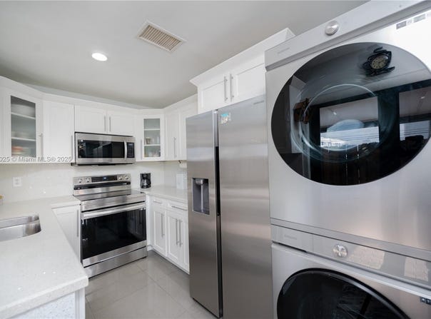6268 NW 170th Ter, Hialeah, FL 33015
