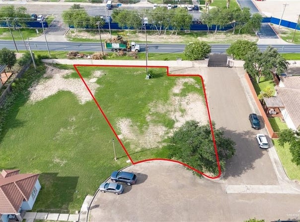 1217 S Toledo Street, Pharr, TX 78577