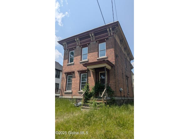 295 N Main Street, Gloversville, NY 12078