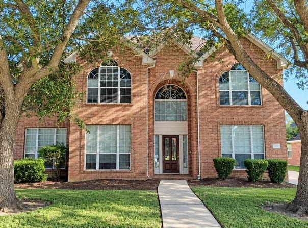 9211 Sunridge Ct, Pearland, TX 77584
