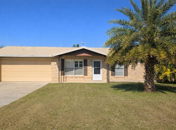 1636 JUNO TRAIL, ASTOR, FL 32102