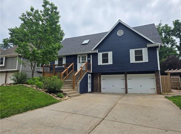 16011 W 149th Terrace, Olathe, KS 66062