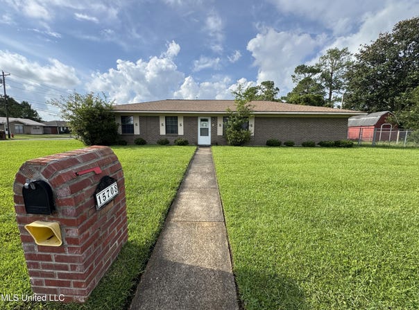 15708 Orleans Drive, Biloxi, MS 39532