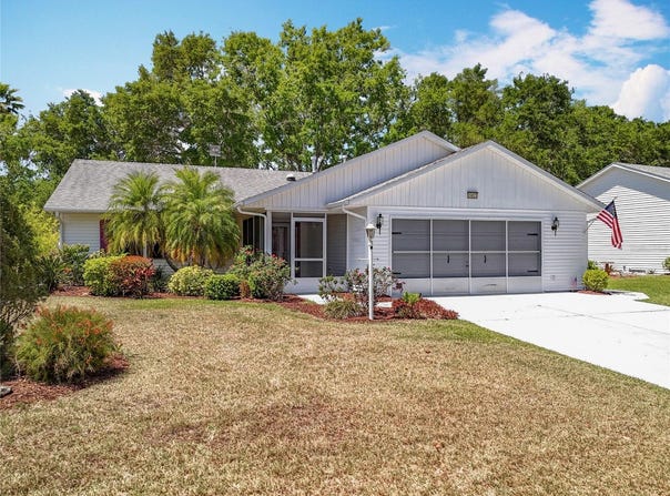 26823 FOREST HILLS STREET, LEESBURG, FL 34788