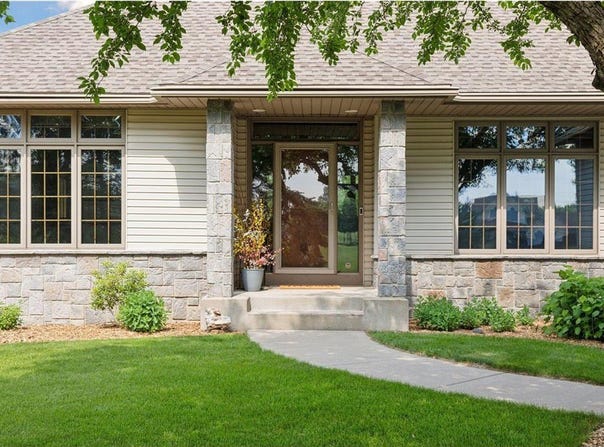 2618 Imperial Avenue N, Lake Elmo, MN 55042