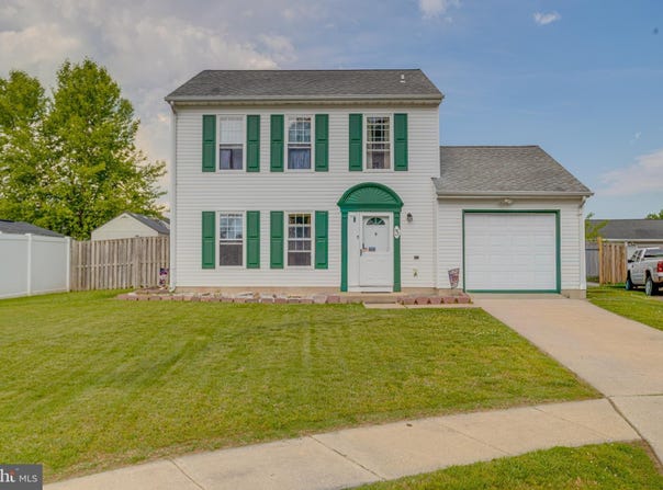 3 TANYA GARTH, BALTIMORE, MD 21220