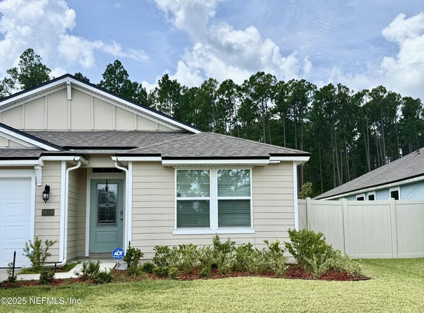 66108 EDGEWATER Drive, Yulee, FL 32097