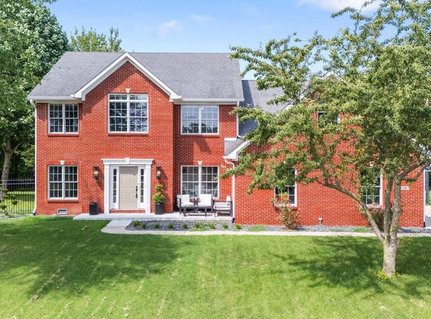 5910 Hickory Woods Drive, Plainfield, IN 46168