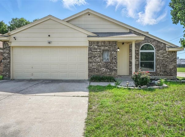 7741 Misty Ridge Drive N, Fort Worth, TX 76137