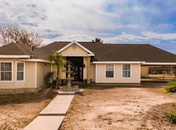 626 Wild Wood Drive, Eagle Pass, TX 78852