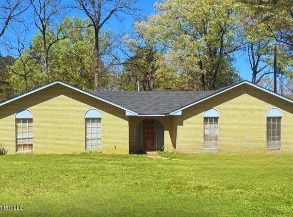 1724 Hamilton Boulevard, Jackson, MS 39213