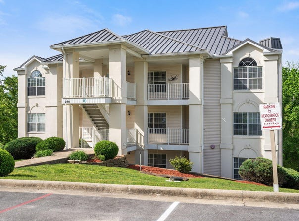 280 Meadow Ridge Lane, Branson, MO 65616
