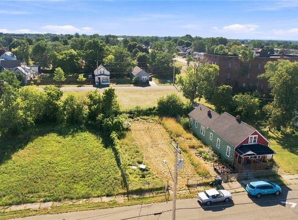 83 Shumway Street, Buffalo, NY 14206