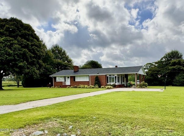 4877 Watering Pond Road, Pink Hill, NC 28572