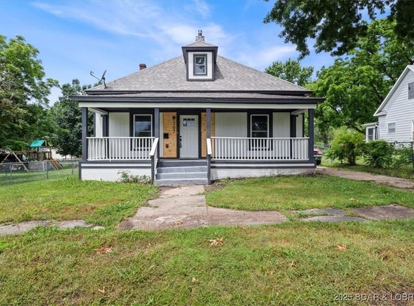 207 North Leeds Avenue, Eldon, MO 65026