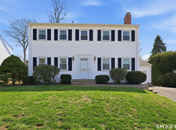 8 Merrill Road, Norwalk, CT 06851