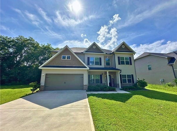 360 Walker Rd, Byron, GA 31008