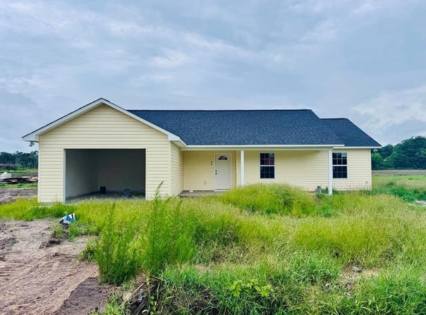 86 Miller Rd., Douglas, GA 31535