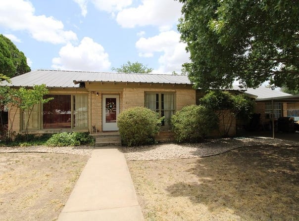 211 Churchill Blvd, San Angelo, TX 76903